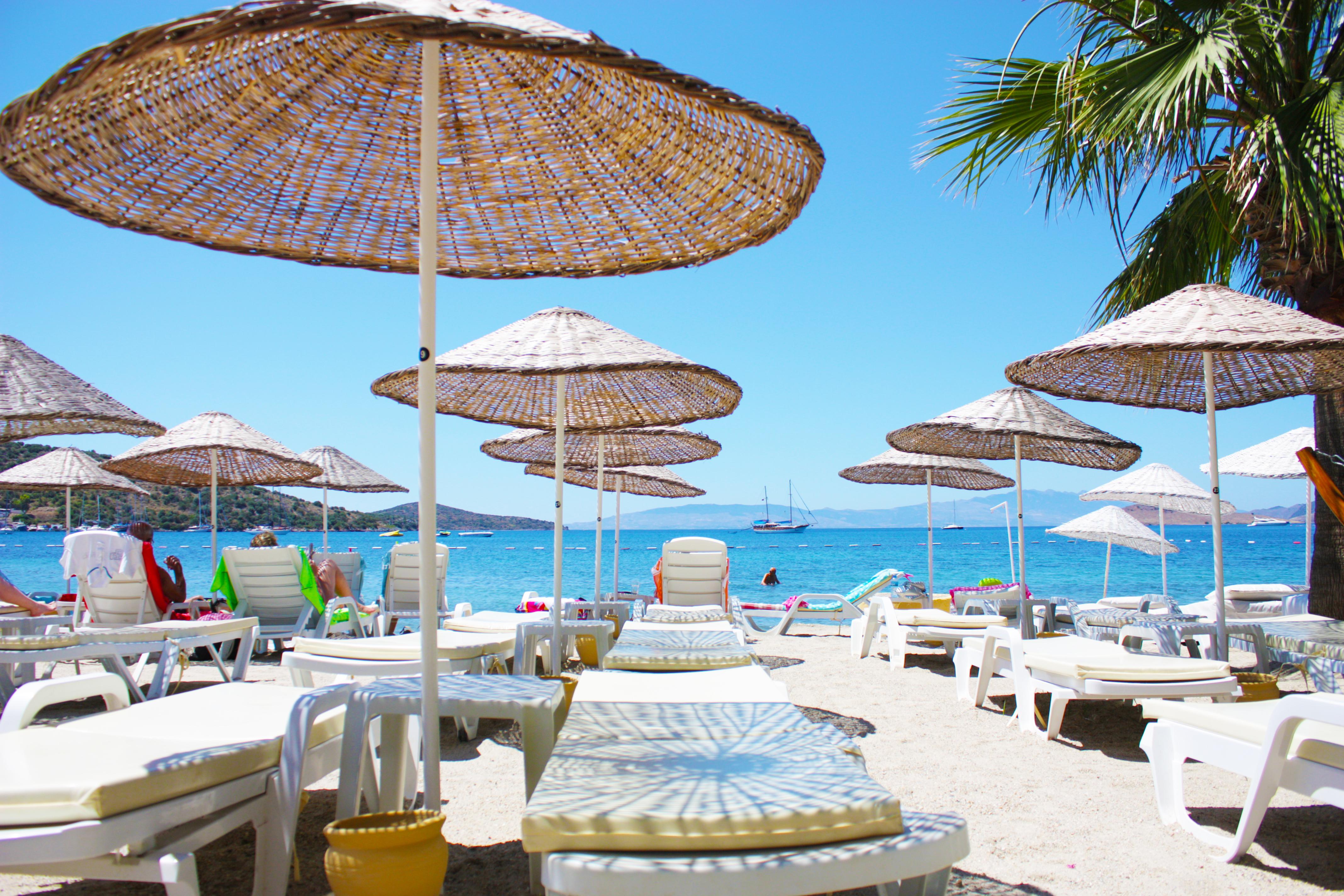 Toloman Hotel Bitez Beach ภายนอก รูปภาพ