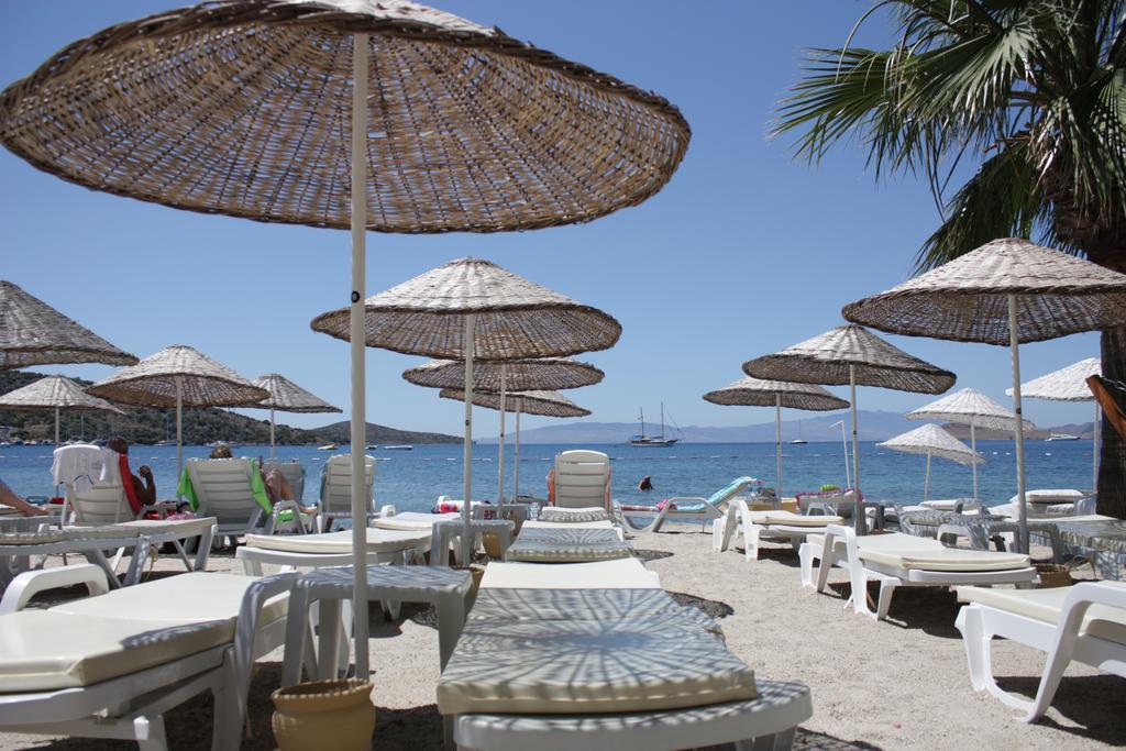 Toloman Hotel Bitez Beach ภายนอก รูปภาพ